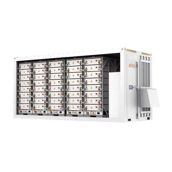 There is a solar panel above the prefabricated cabin of the energy storage power station