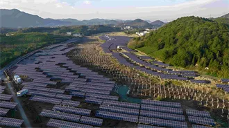 Introducing multi-model intelligence in Researcher | Microsoft