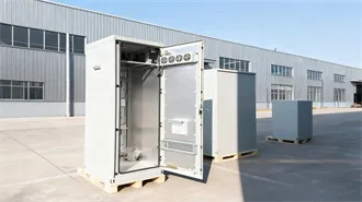 Outdoor Energy Storage Cabinet: 105KW/215KWh All