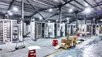 Optimizing battery energy storage and solar photovoltaic systems for