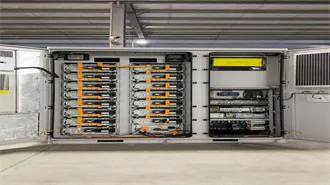 The Real Cost of Commercial Battery Energy Storage in 2025 | GSL